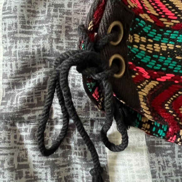 High Waisted Printed Shorts - Picture 2 of 4